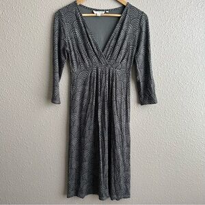 Boden Floaty 3/4 Sleeve V-neck Gray Faux Wrap‎ Geometric Print Jersey Knit Dress